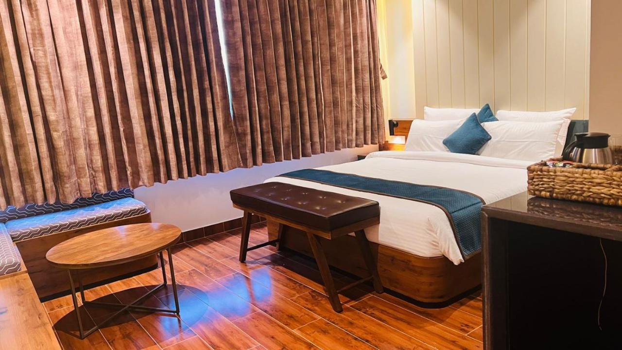 The Convoy Hotel Dibrugarh 外观 照片
