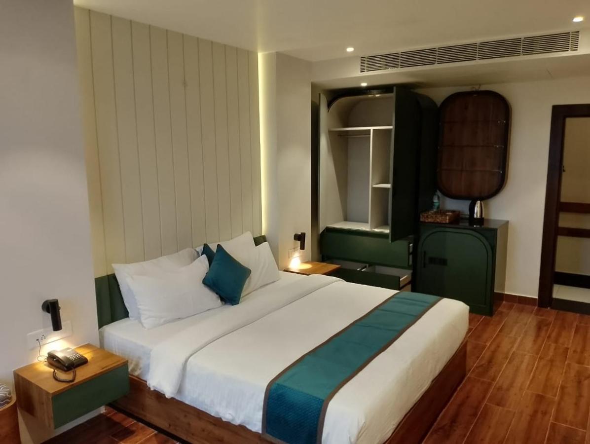 The Convoy Hotel Dibrugarh 外观 照片