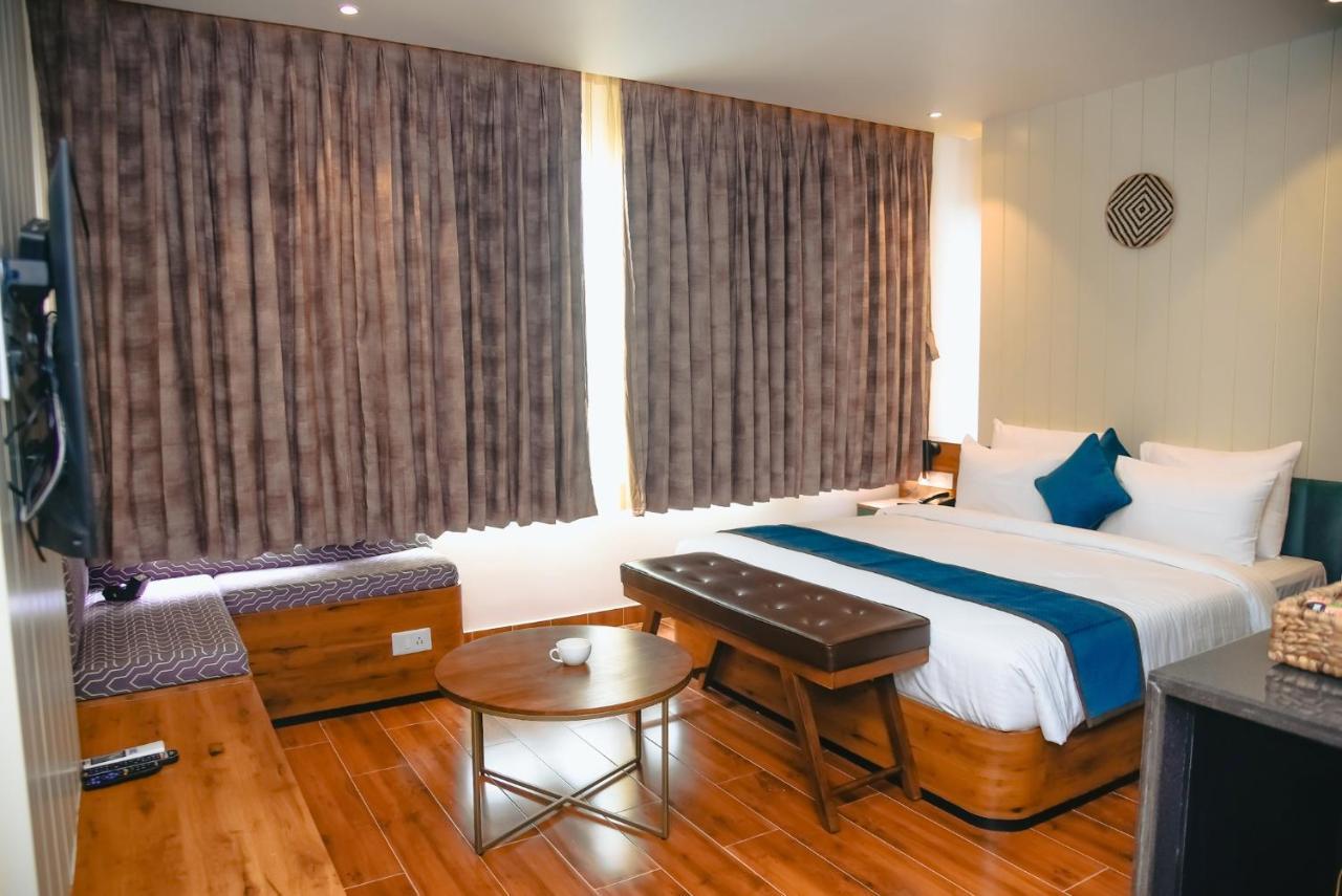 The Convoy Hotel Dibrugarh 外观 照片