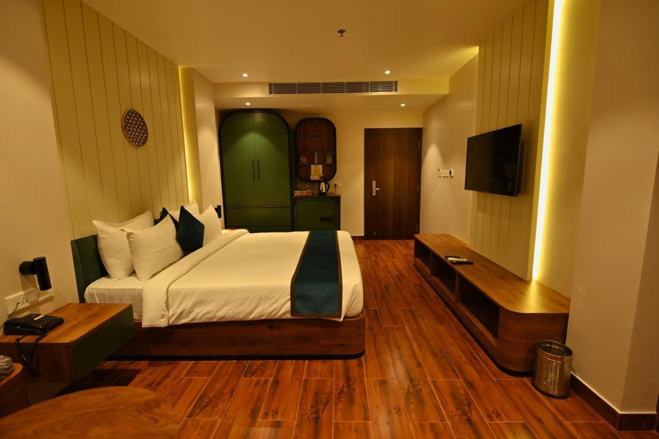 The Convoy Hotel Dibrugarh 外观 照片