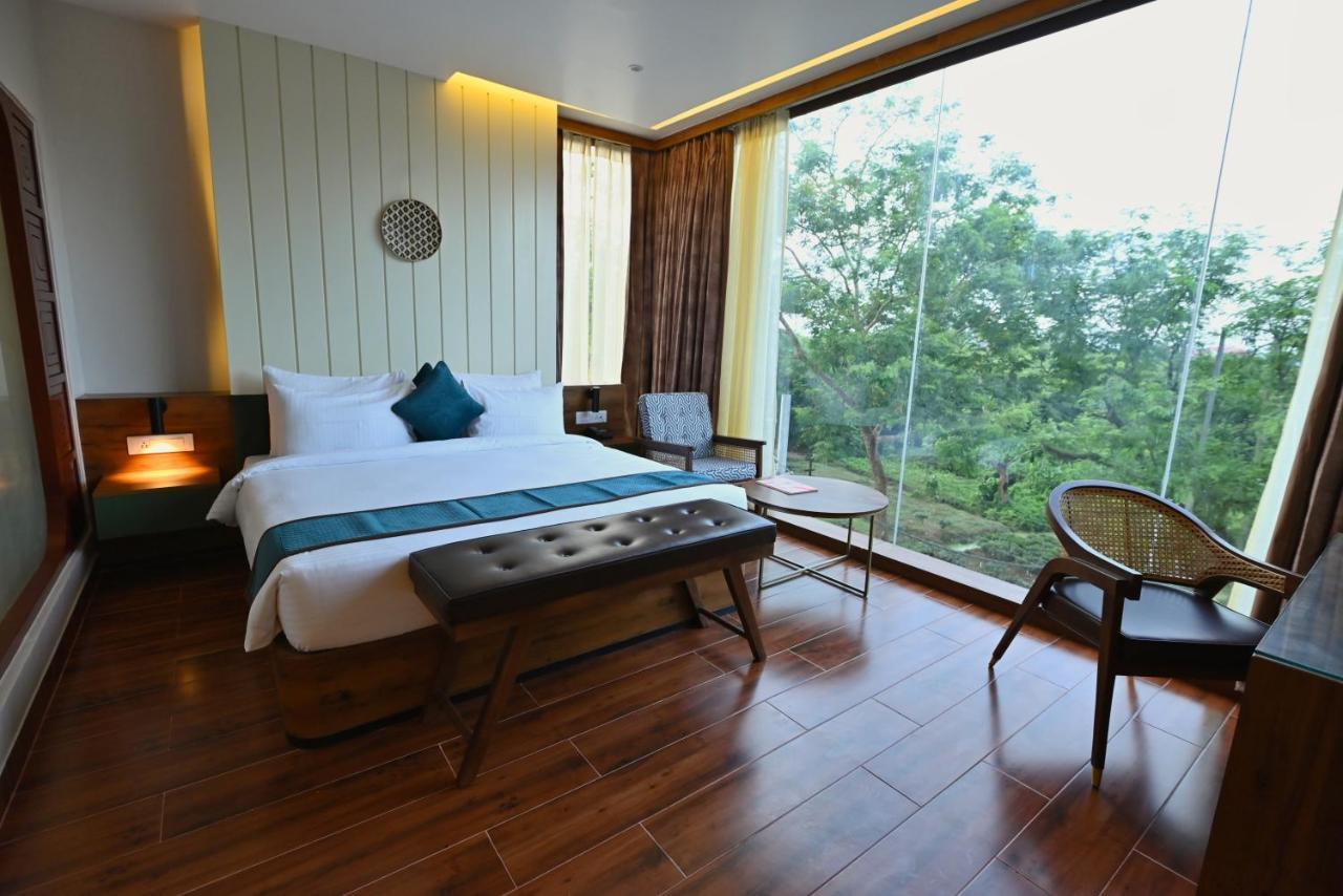The Convoy Hotel Dibrugarh 外观 照片