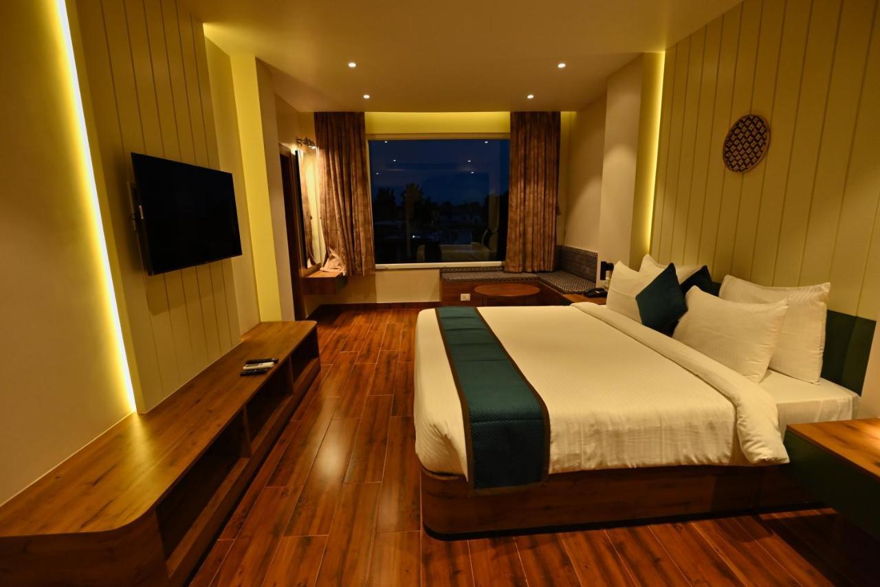 The Convoy Hotel Dibrugarh 外观 照片