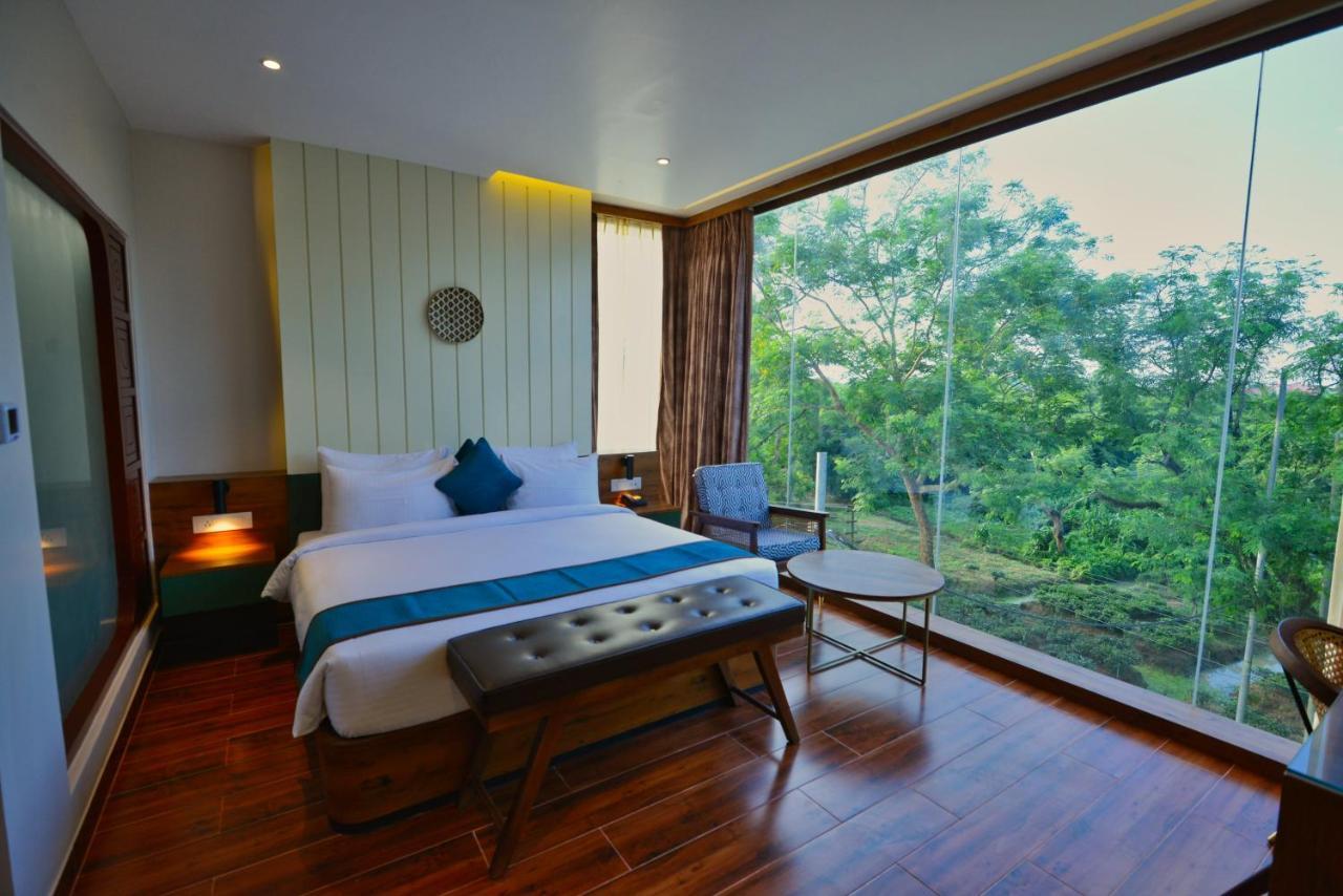 The Convoy Hotel Dibrugarh 外观 照片