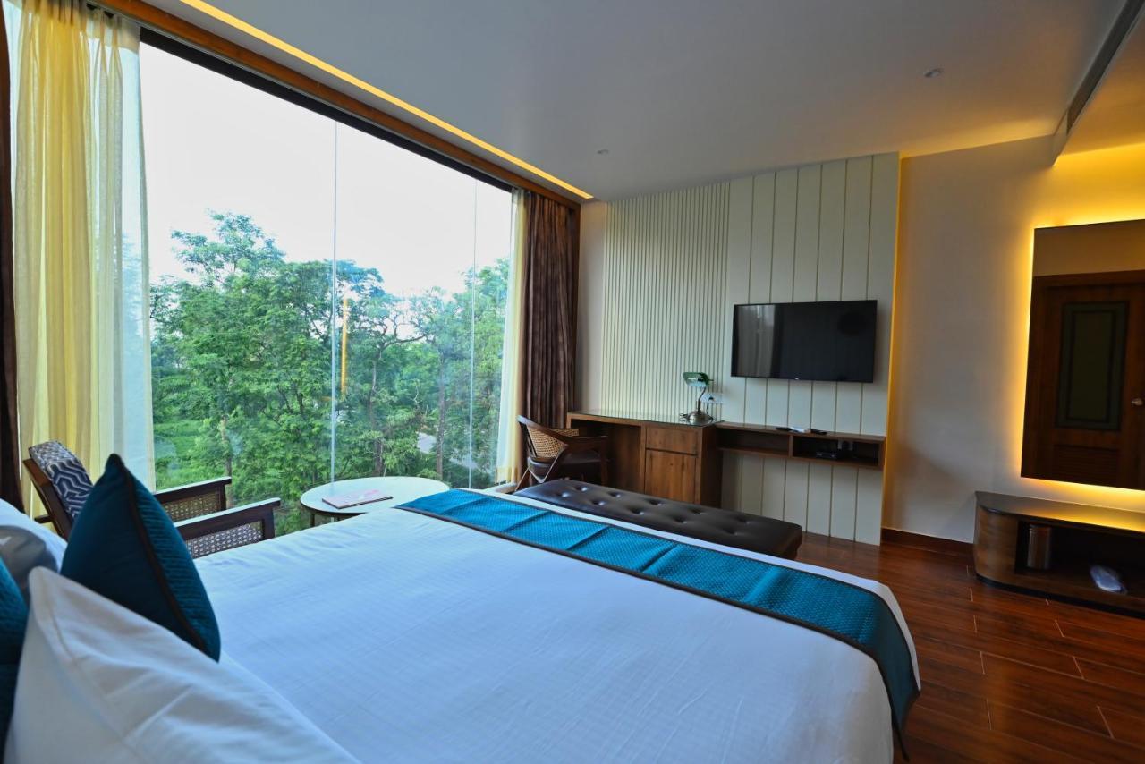 The Convoy Hotel Dibrugarh 外观 照片