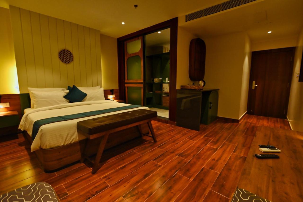 The Convoy Hotel Dibrugarh 外观 照片